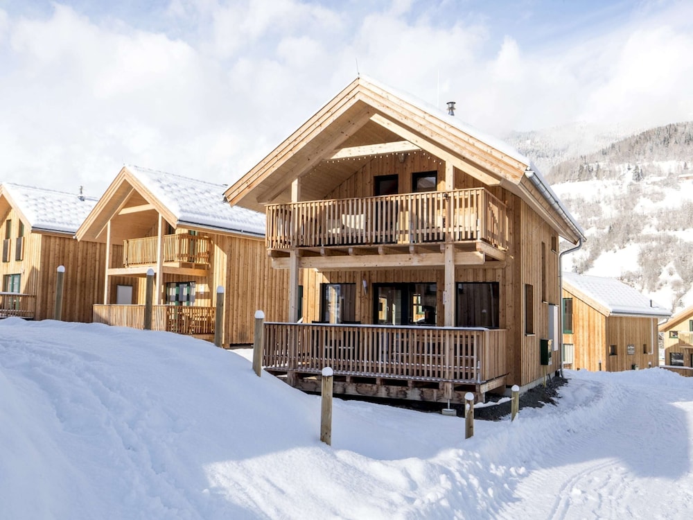 Attractive Chalet With hot tub
