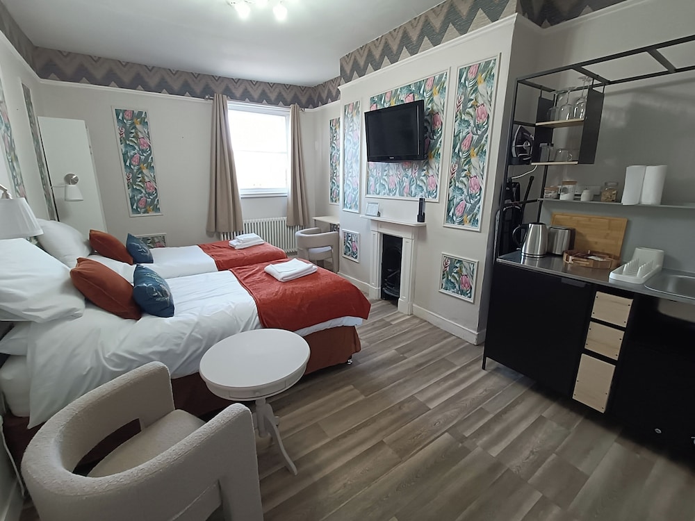 Rooms on The Prom