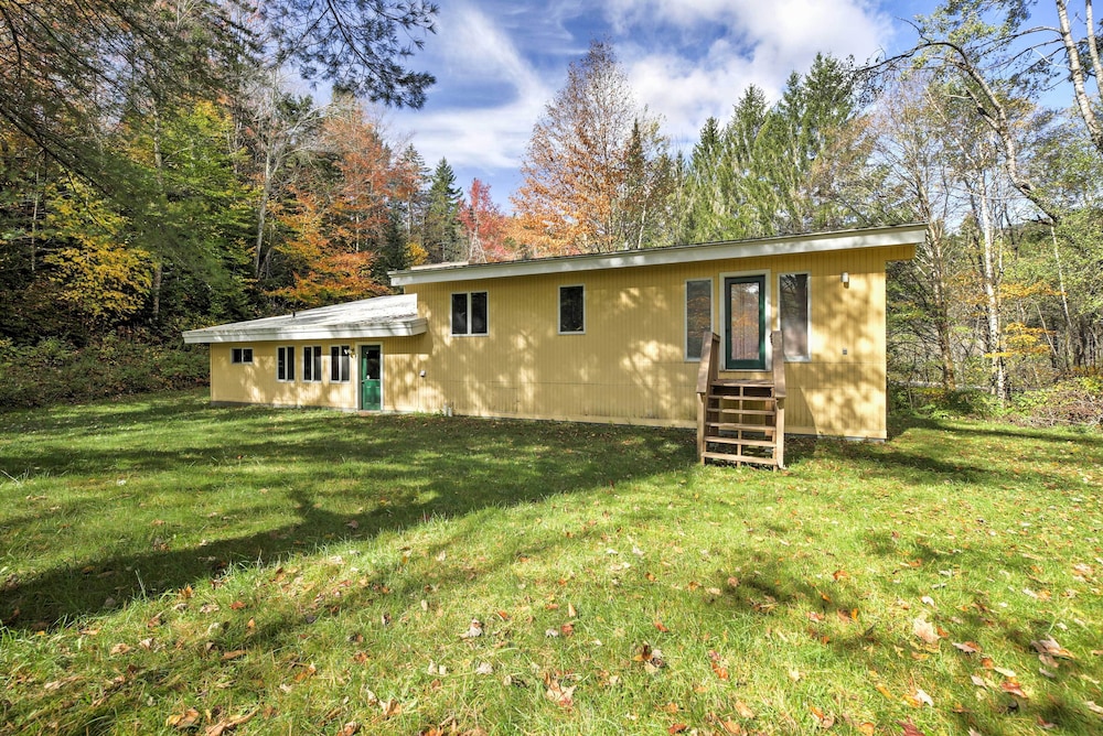 Home w/ Sauna - Close to Pico & Killington Mtns! view 5