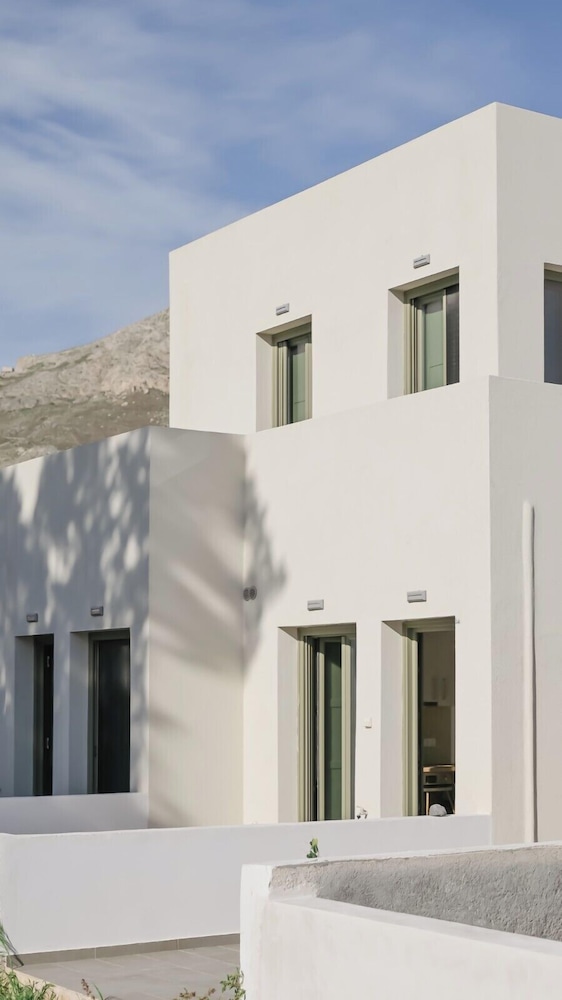 Apeiron Blue Perissa Apartments