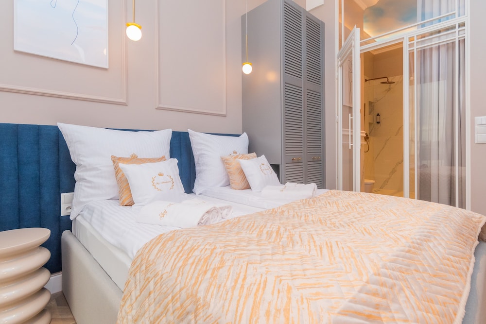 Sky Apartment by Grand Apartments