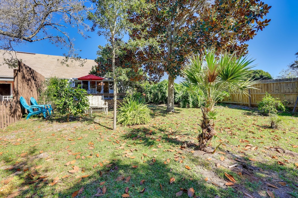 Serene St Augustine Townhome: Walk to Beach!