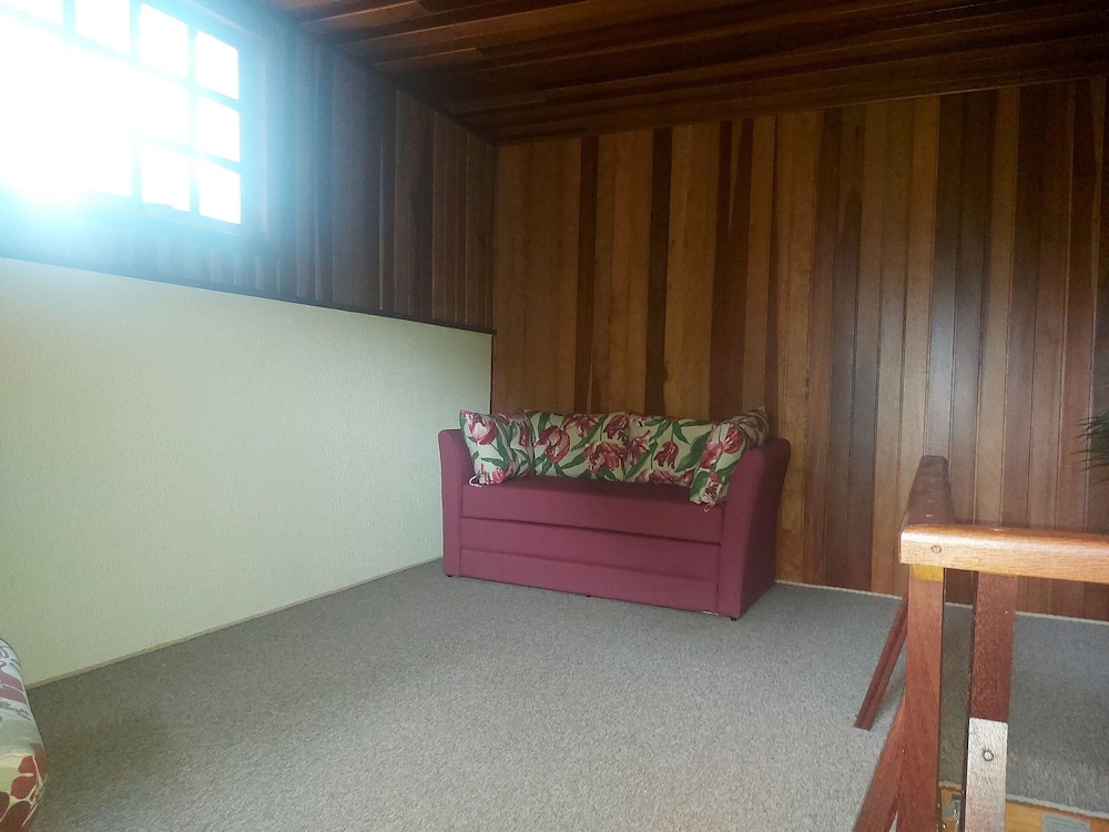 THE WRITERS HOUSE