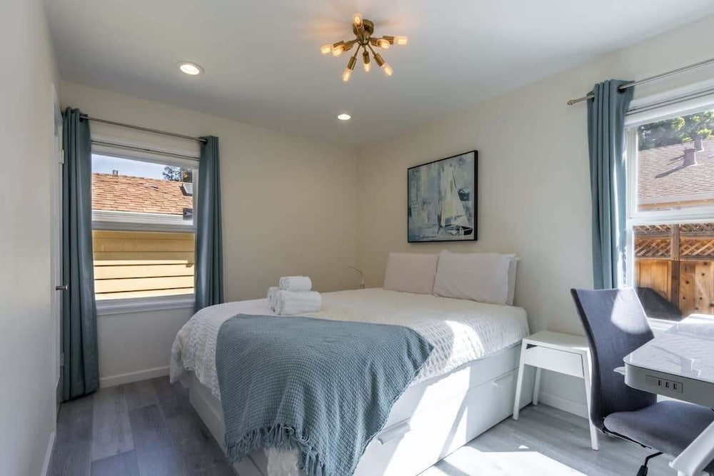 @ Marbella Lane - Convenient Home in Sunnyvale