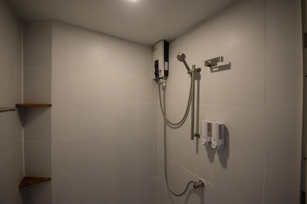4Share Hostel - Adults Only