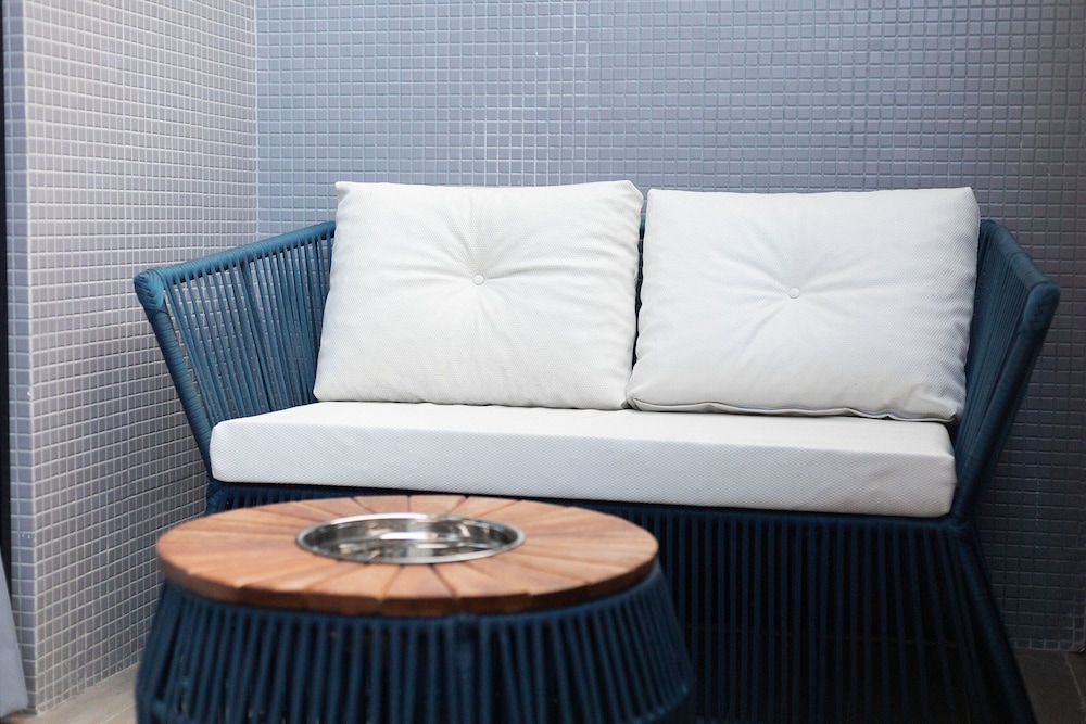 Breeze Residence By Carpediem