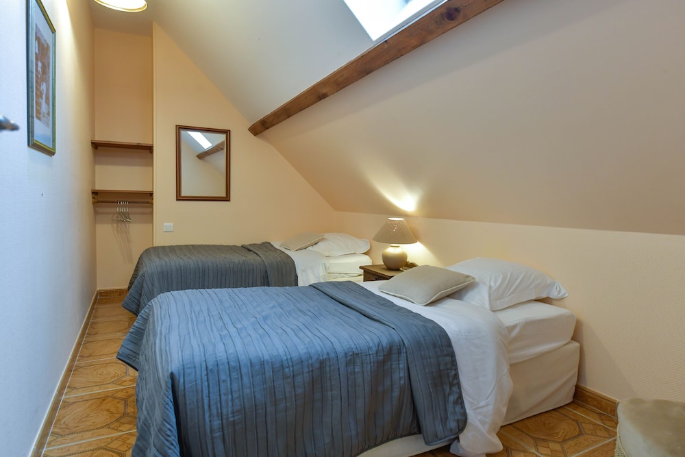Le clos champagnac at Hotel Golf Chateau de Chailly