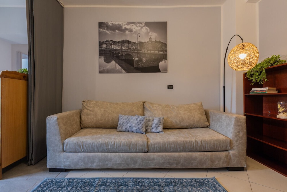Vanchiglia Apartment by Wonderful Italy