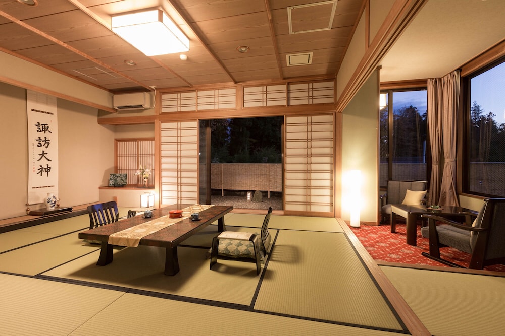 Shimosuwa Onsen Chosenkaku Kameya view 4