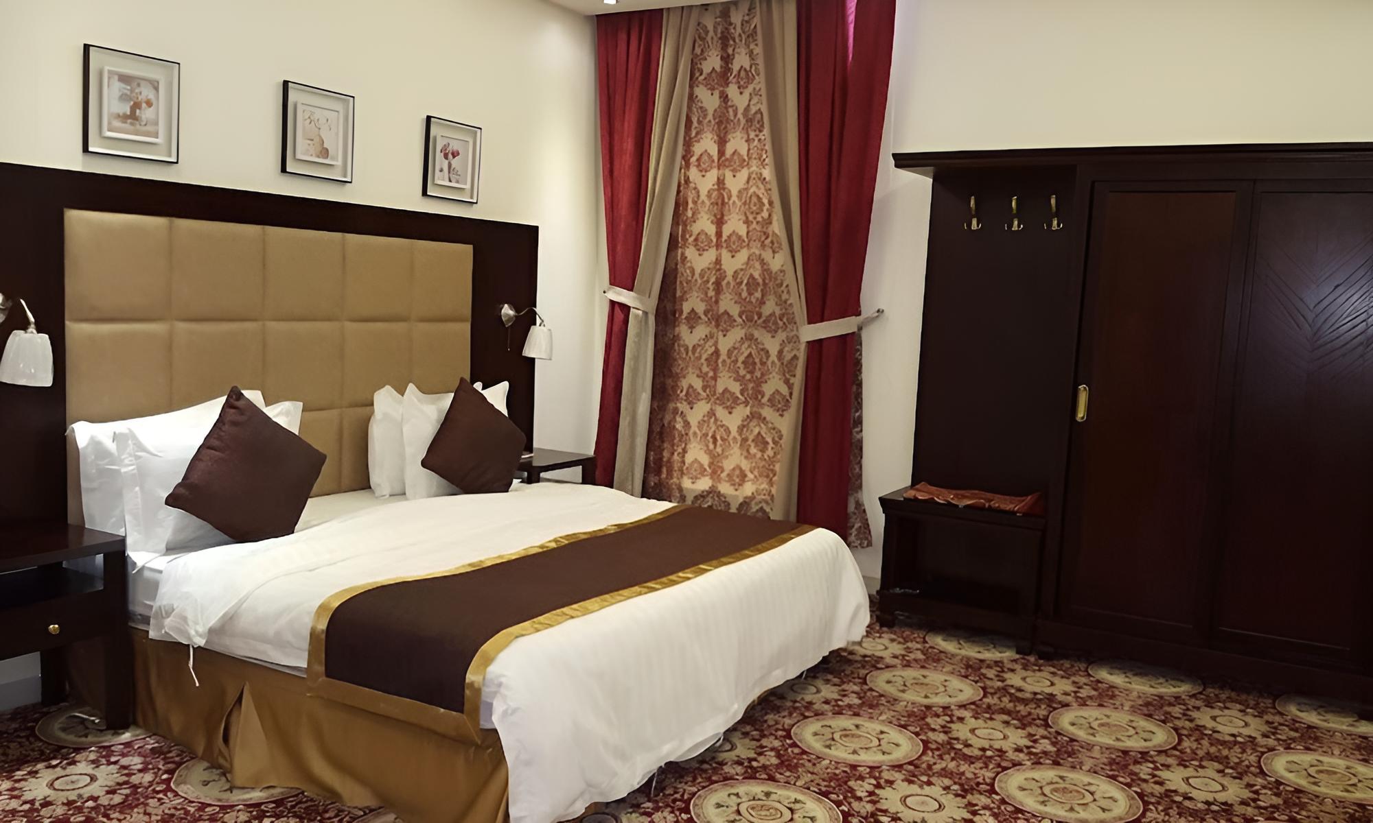 Julanar Alsharq Suites