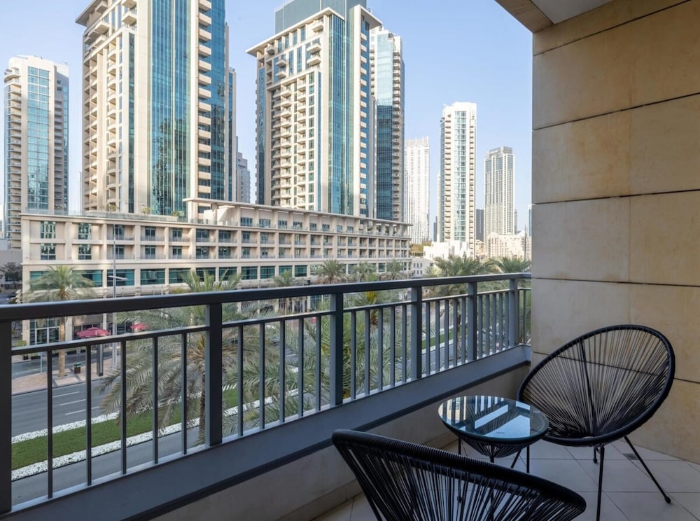 Silkhaus Burj Khalifa Proximity Pool Gym Wifi