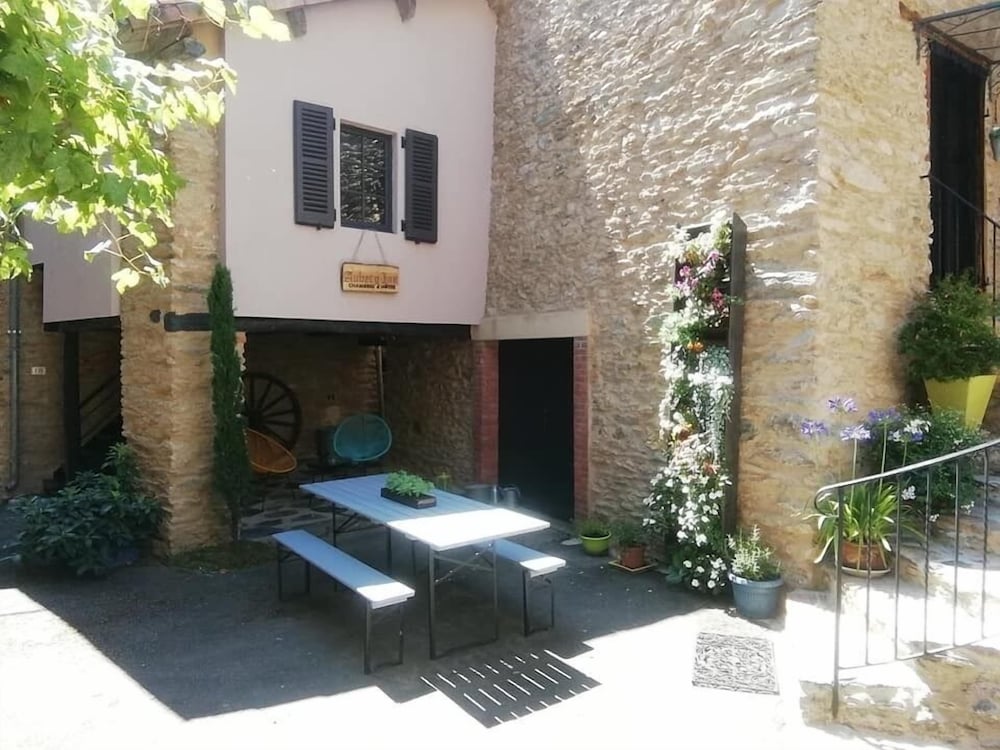 Photo 25