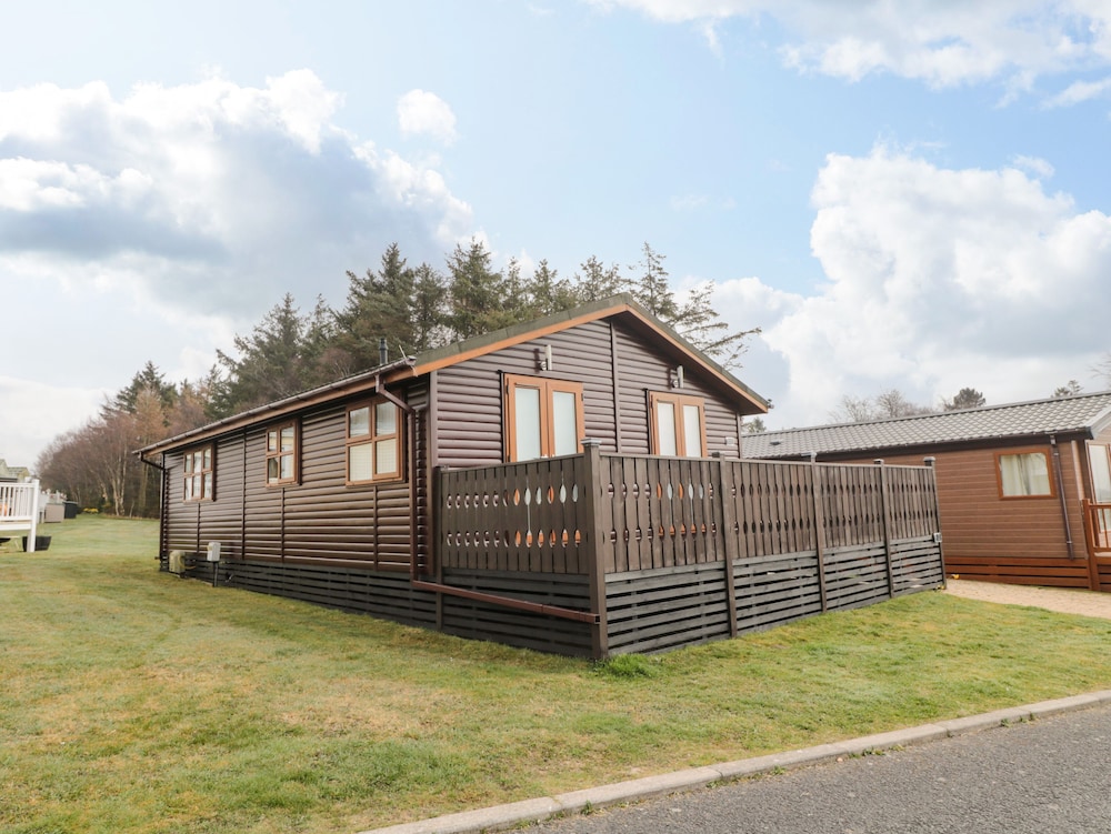 Nevaeh Lodge
