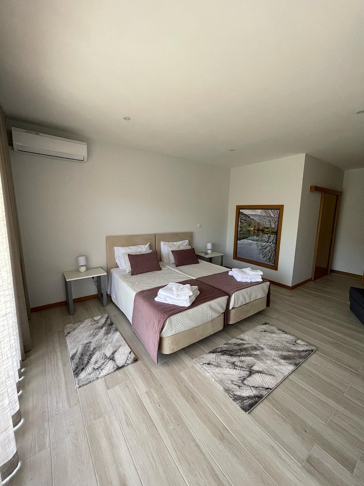 Douro Elegance Suites