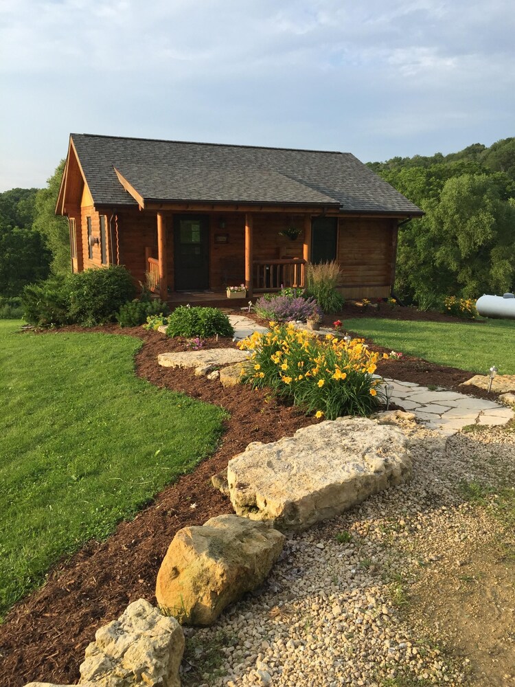 Lorelei Cabins Aster view 4