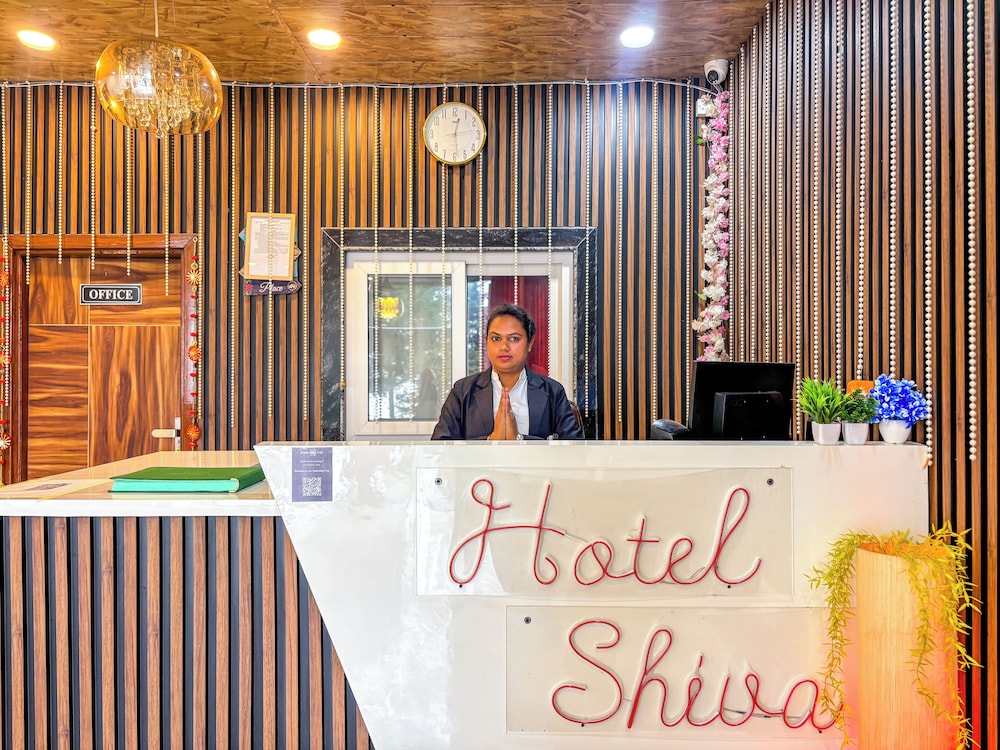 Hotel Shiva Lake - Near Mussoorie Lake