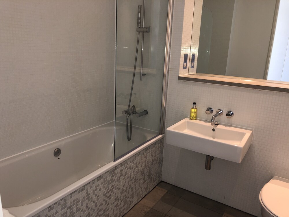 1 Bed- Pureserviced 20 Brewhouse view 4