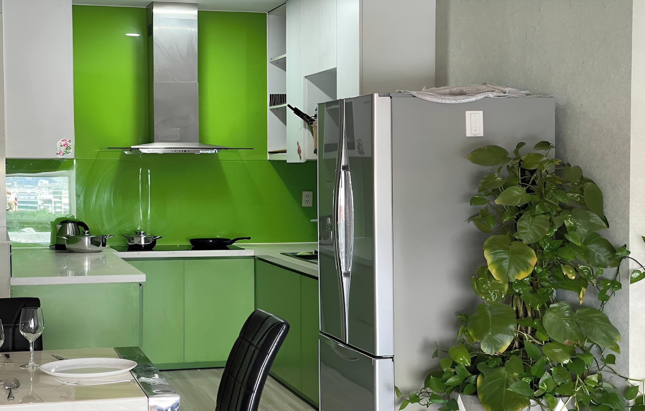 3 Bed Rooms Near Center