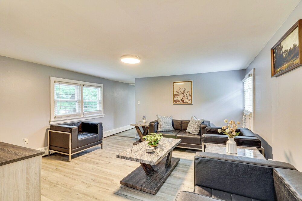 12 Mi to Rutgers: Brand New Apt w/ Home Office!