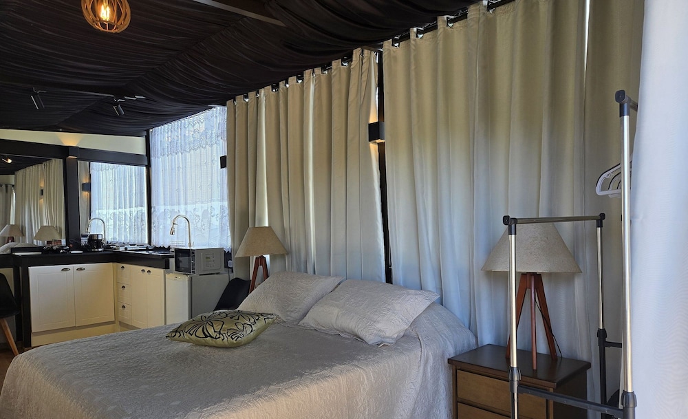 The Writers House - Suite Residences