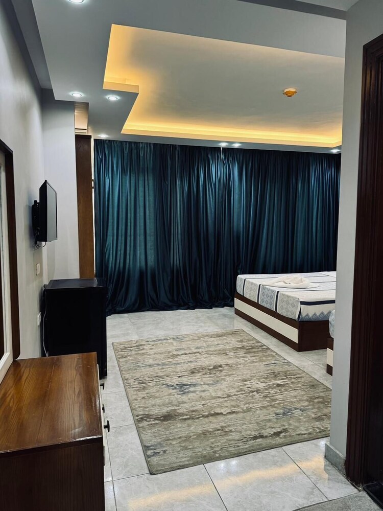 Sun City Hotel