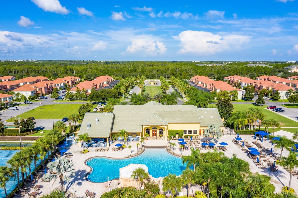 Breathtaking TownHome With Private Pool close to Disney by RedAwning view 4