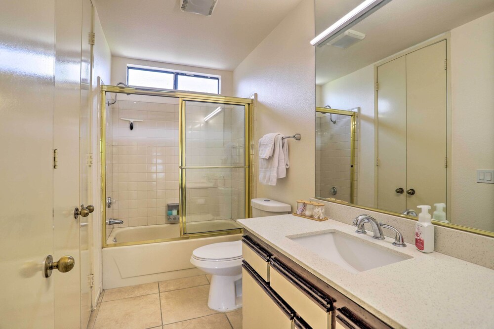 Cathedral City Condo w/ Pool & Golf Access!
