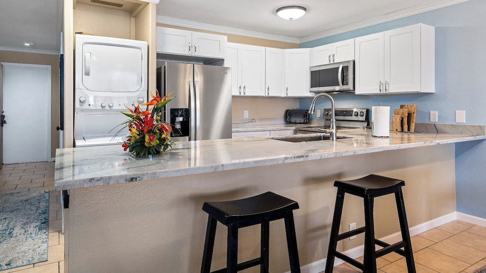 Oceanfront - Free Concierge - Wifi - Top Floor - Vrkcv