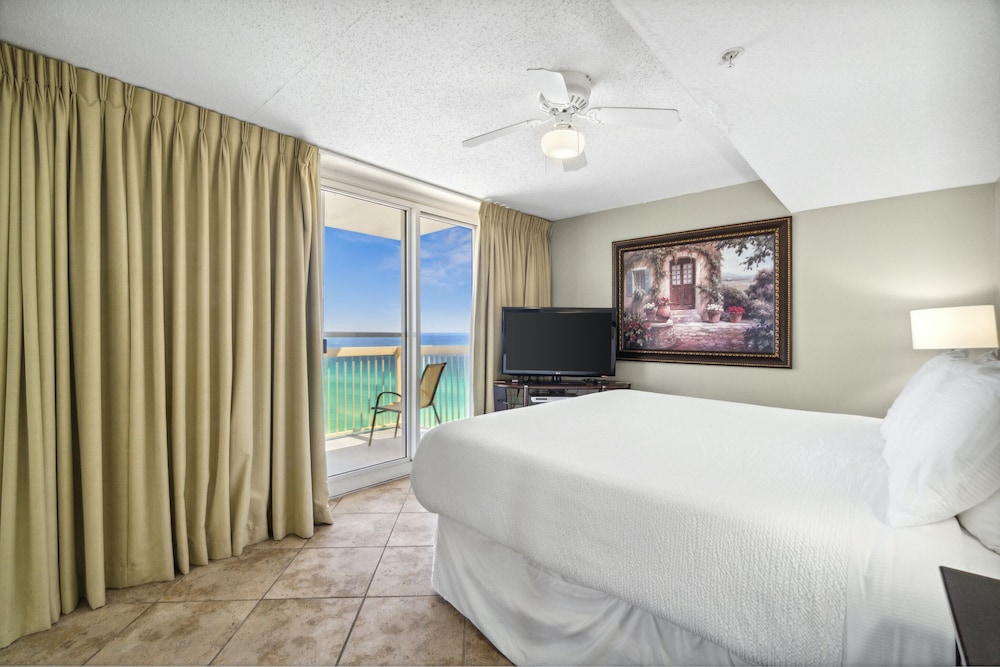 Pelican Beach Resort by Panhandle Getaways