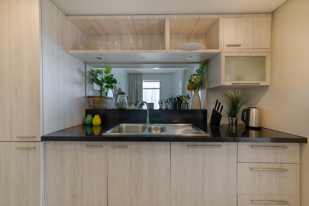 Maison Privee - Central Dubai Apt w/Danish Twist & Burj Khalifa Vws