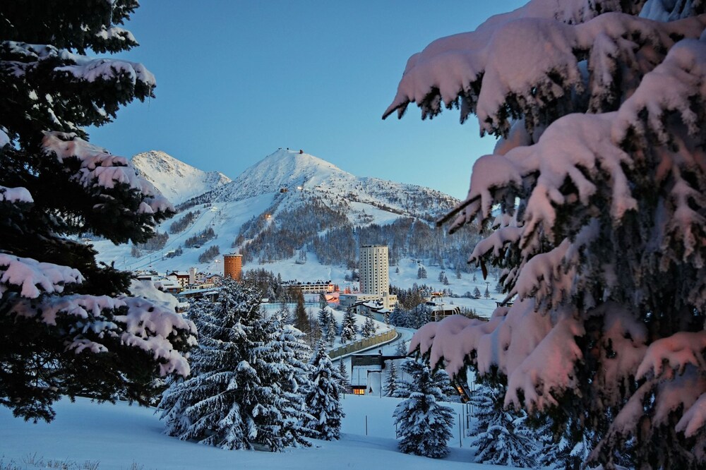 Grange Hike Ski - 38D Sestriere view 4