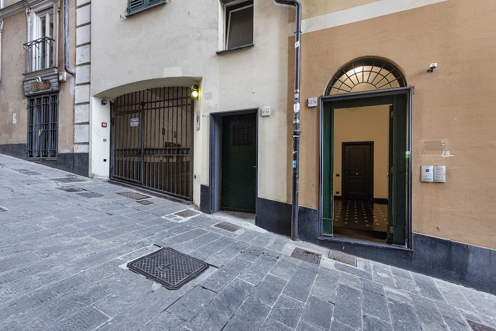 Prione Apartment With Patio