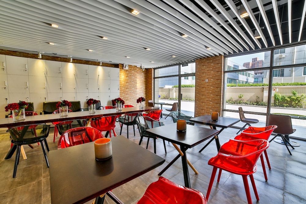 Landsea Apartment Downtown Branch