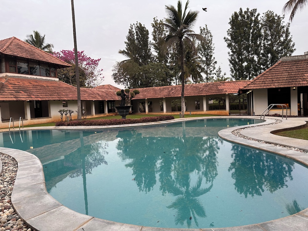 Amã Stays & Trails Mangirish Farmhouse, Alur, Bengaluru