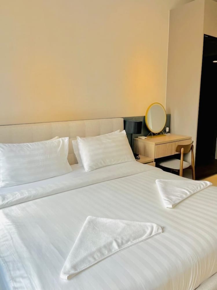 KL Peaceful Suites At KLCC