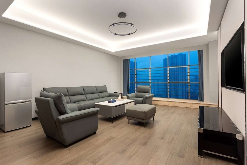 Days Hotel BY Wyndham Shenzhen Sanlian