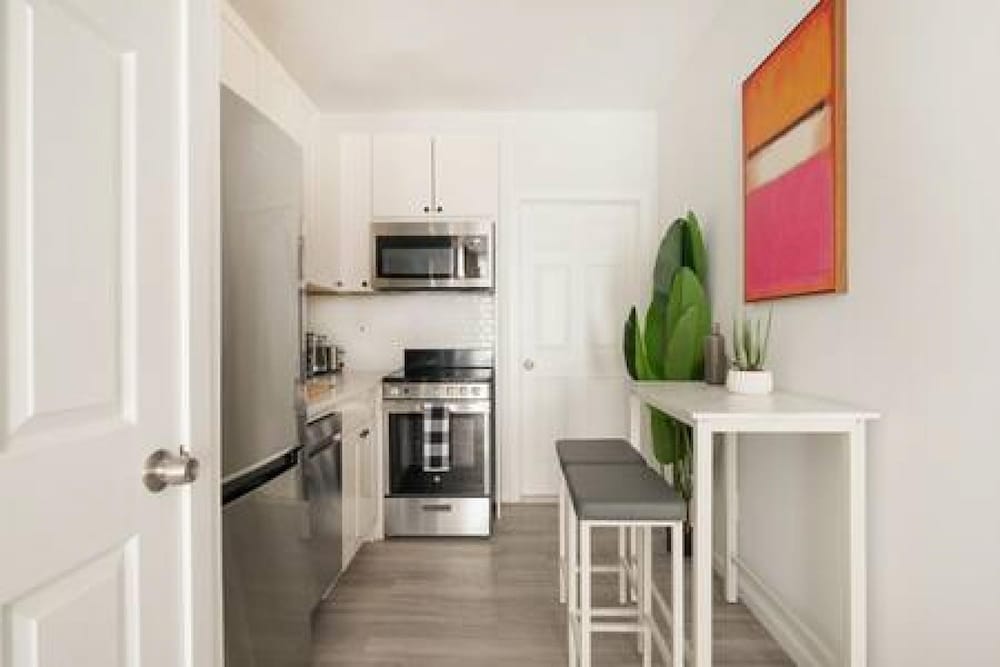 New Modern Studio UES W D
