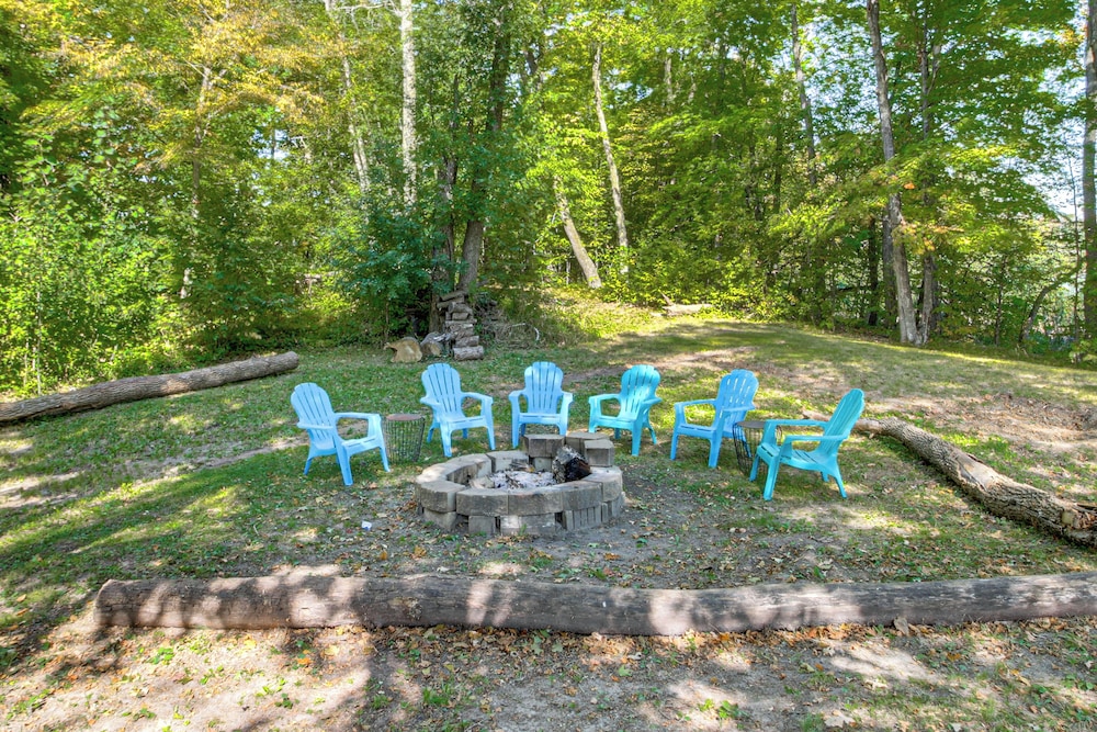 'long Lake Lodge' w/ Watercrafts & Fire Pits