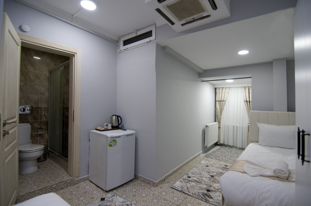 Istanbul Palace Otel - Image 12