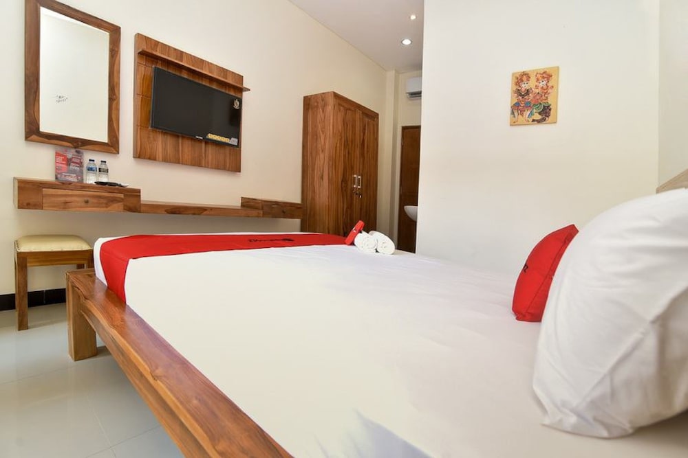 RedDoorz near Gatsu Barat Denpasar