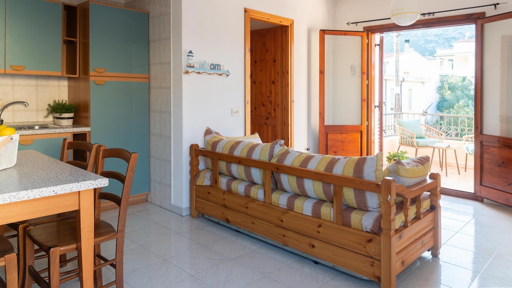 Da Tomy Cozy Apartment Cala Gonone view 3