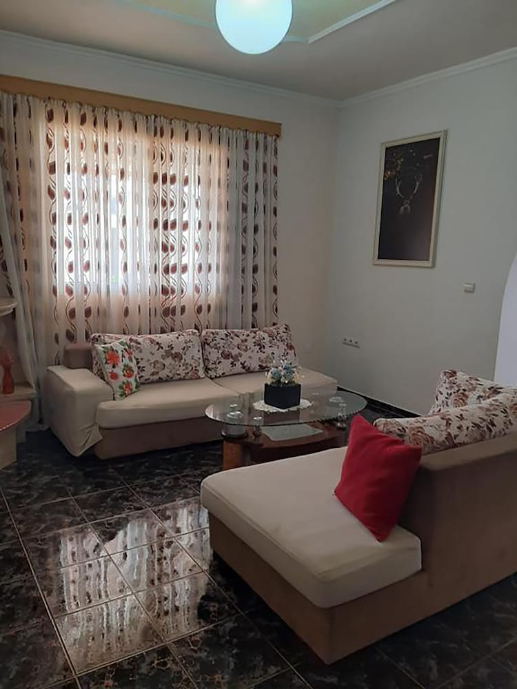 Villa Shehu