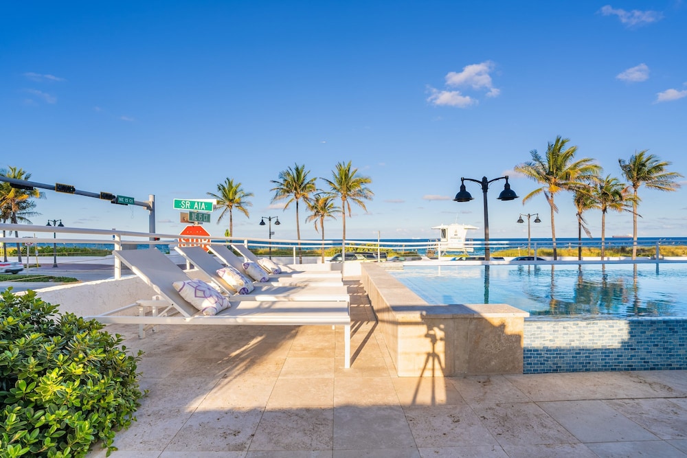 Beach Haven by Avantstay Pool Ocean Views Steps From the Beach