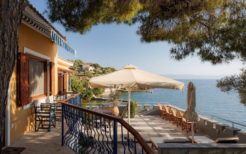 Porto Castello Villas