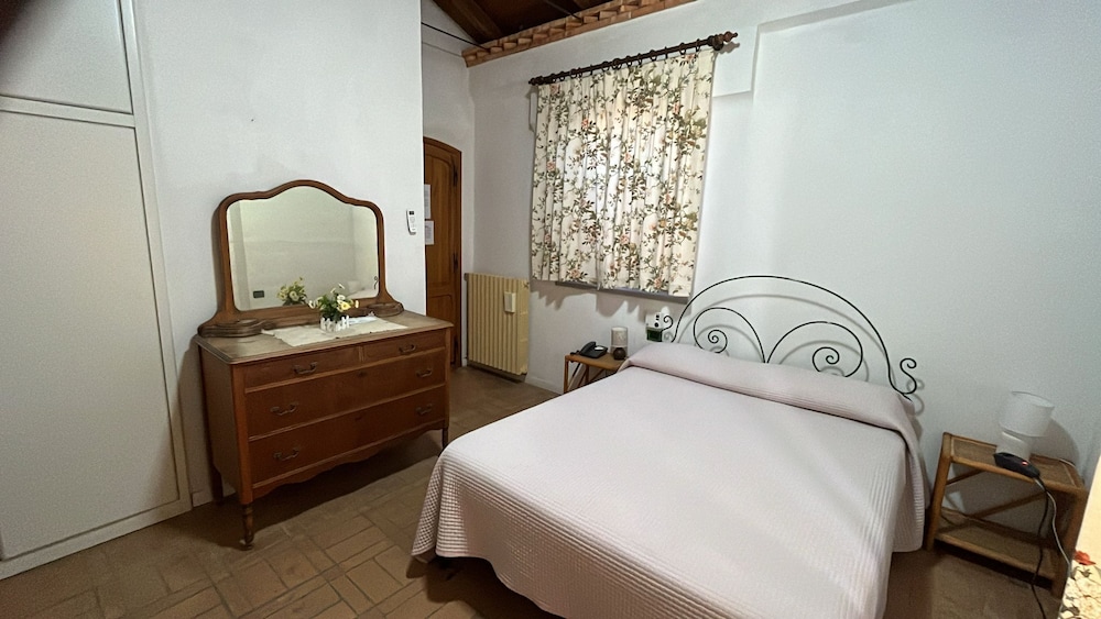 agriturismo borgo piazza