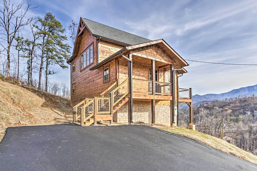 Smoky Mountain Hideaway w/ Hot Tub, Deck & Views! view 4