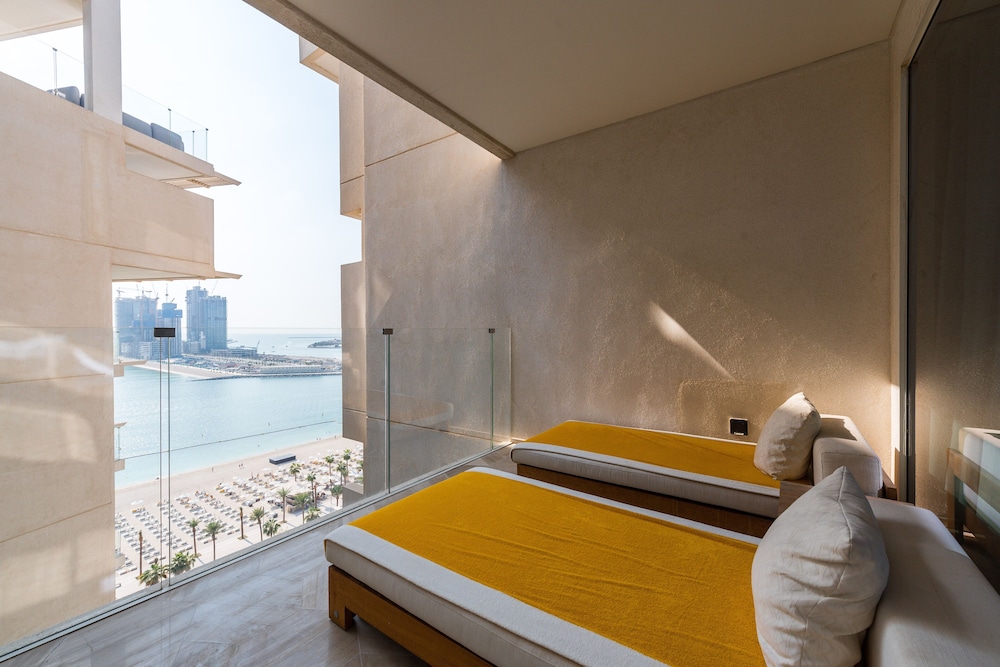 EDEN'S Homes & Villas - FIVE Residences