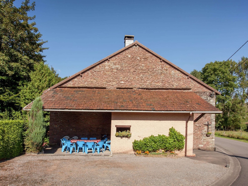 Farmhouse in Basse-bodeux Near Forest view 4