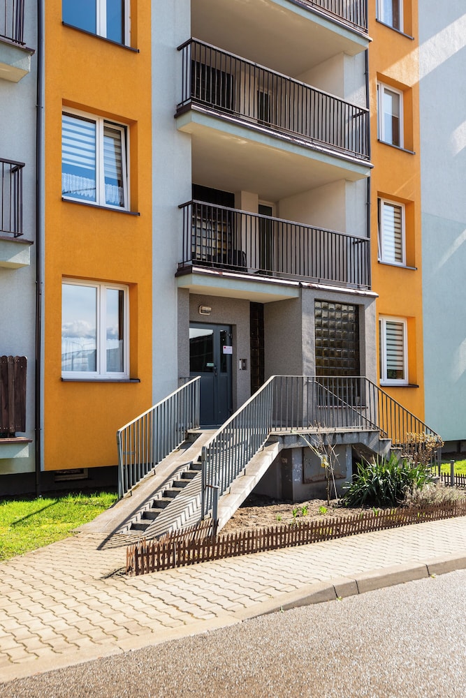 Friends - by Kairos Apartments