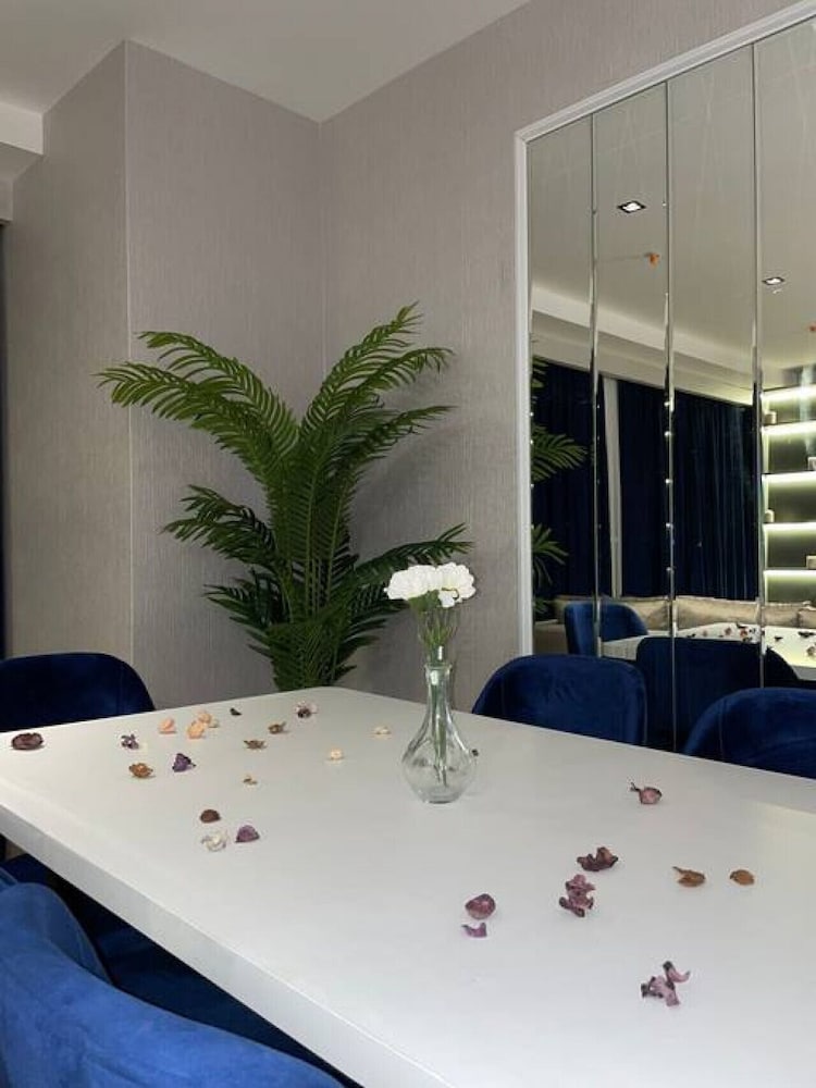 Brand-new 2 1 Apartment-near Mall of Istanbul
